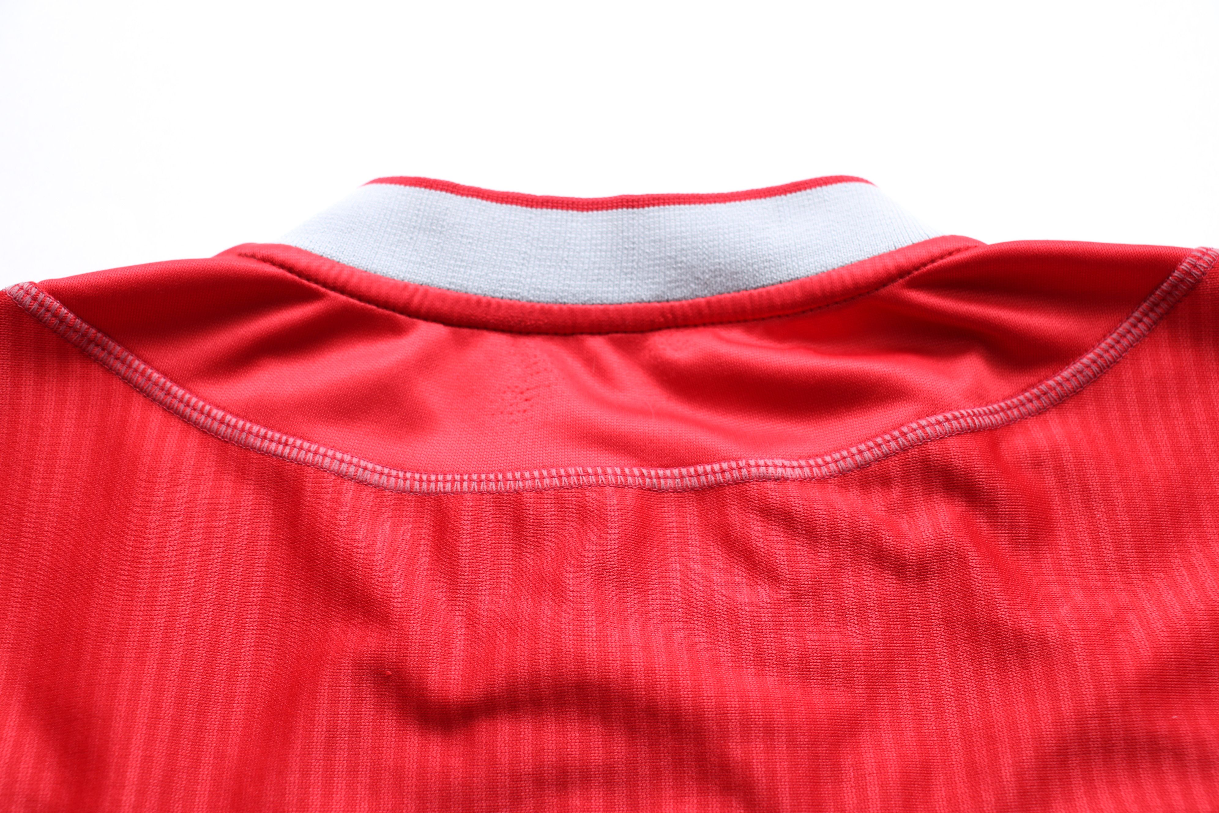 Reebok VTG Reebok Liverpool FC 2002-2004 Home Jersey Red Carlsberg Size US L / EU 52-54 / 3 - 8 Thumbnail