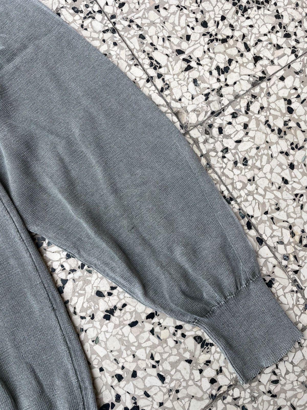 Maison Margiela Maison Margiela Distressed Effect Sweater - Size M Size US M / EU 48-50 / 2 - 5 Thumbnail