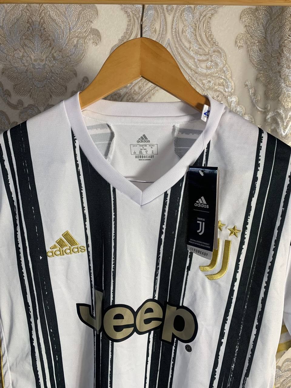 Vintage Very Rare Adidas FC Juventus Italy Soccer Jersey Y2K Retro Size US L / EU 52-54 / 3 - 3 Thumbnail