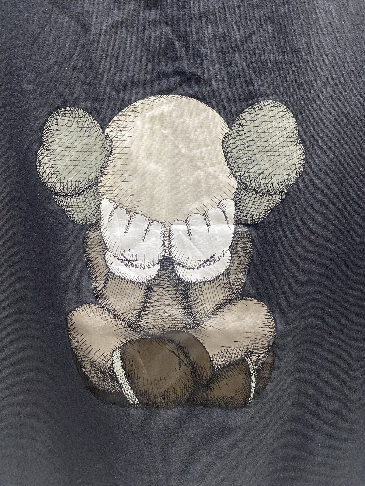 Kaws UNIQLO X KAWS TSHIRT Size US L / EU 52-54 / 3 - 2 Thumbnail