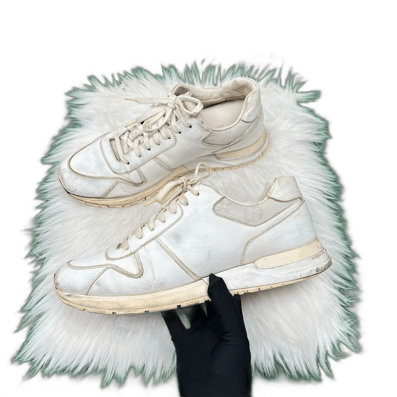 Louis Vuitton White Casual Sneakers Size