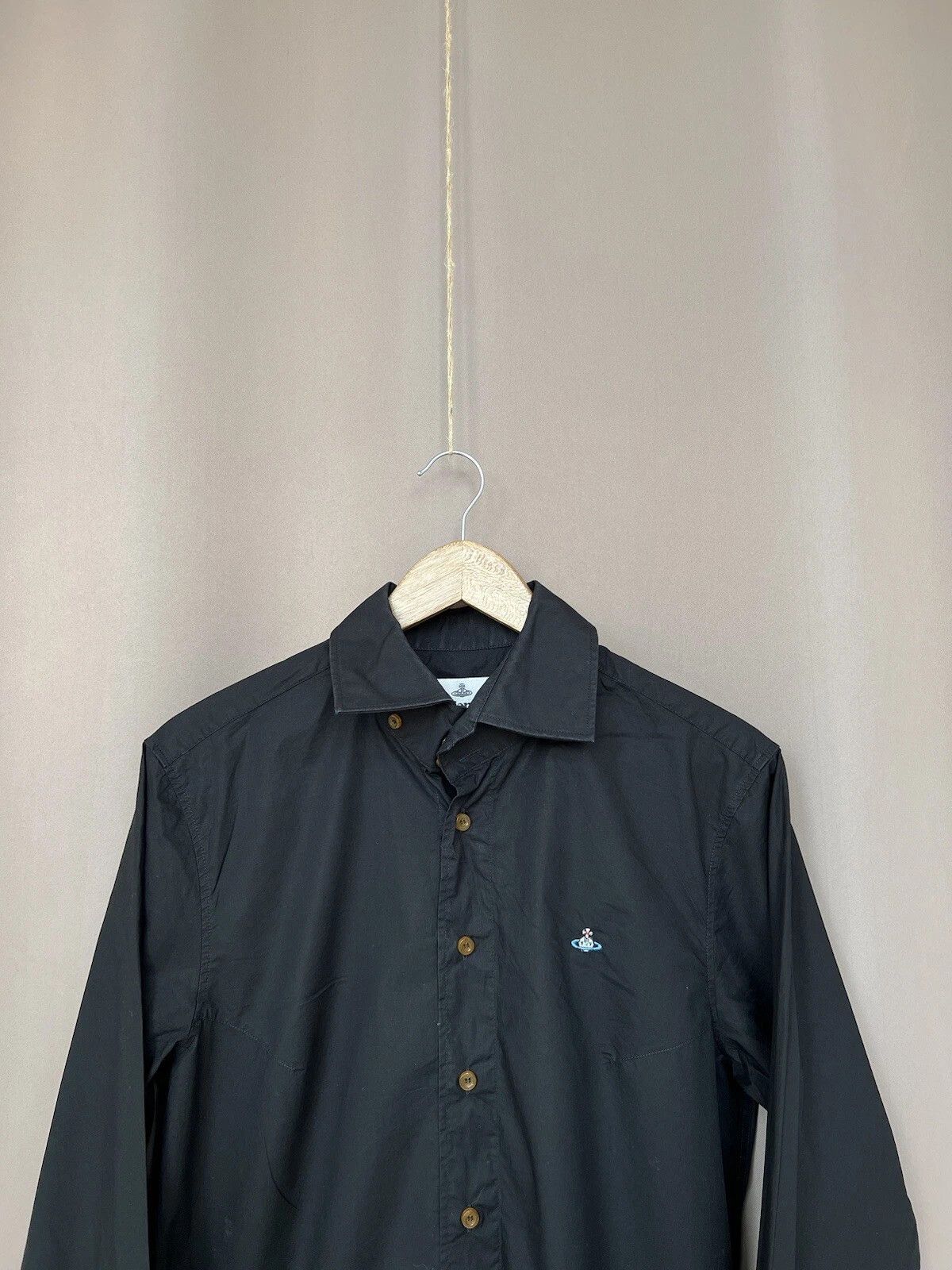 Vivienne Westwood Vivienne Westwood Black Button Down Shirt Mens Size 52 or L Size US L / EU 52-54 / 3 - 2 Thumbnail