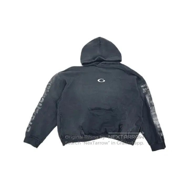 Balenciaga Balenciaga Men's Distressed Pocket Hoodie. Size US M / EU 48-50 / 2 - 2 Thumbnail