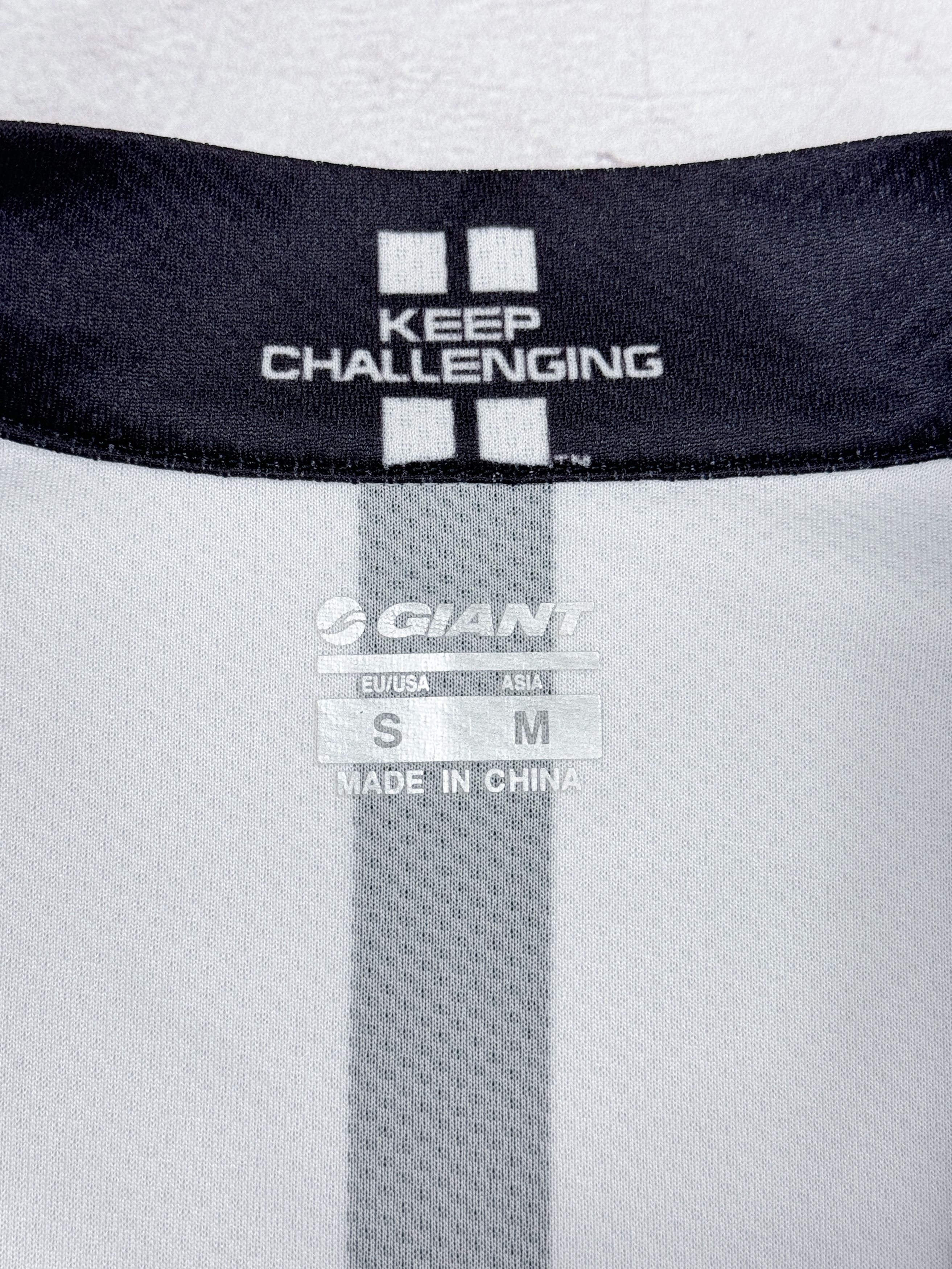 Sports Specialties Giant Alpecin Cycling Jersey UCI World Tour Size US S / EU 44-46 / 1 - 8 Thumbnail