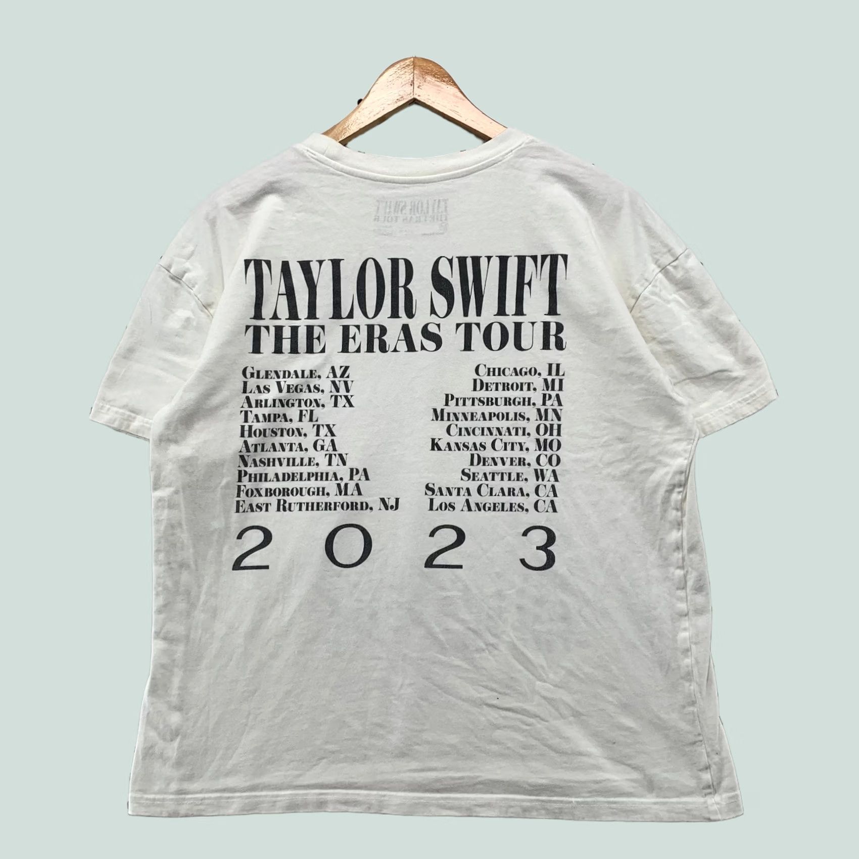 Vintage Taylor Swift T Shirt Mens Medium White The Eras Tour Music Concert Size US M / EU 48-50 / 2 - 1 Thumbnail