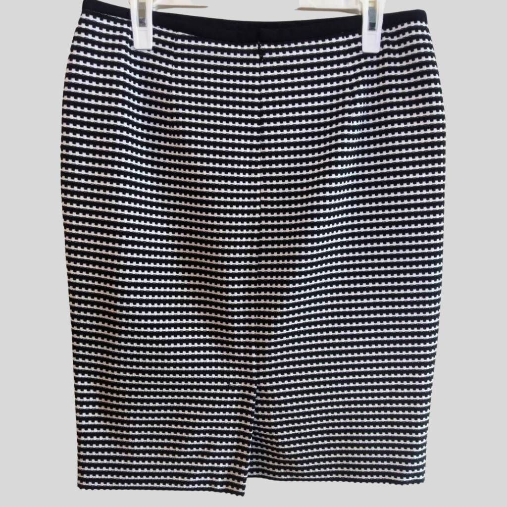 Nine West Nine West Women's Size 8 Pencil Skirt Black White Textured Stretch Office Work Size 30" / US 8 / IT 44 - 2 Thumbnail