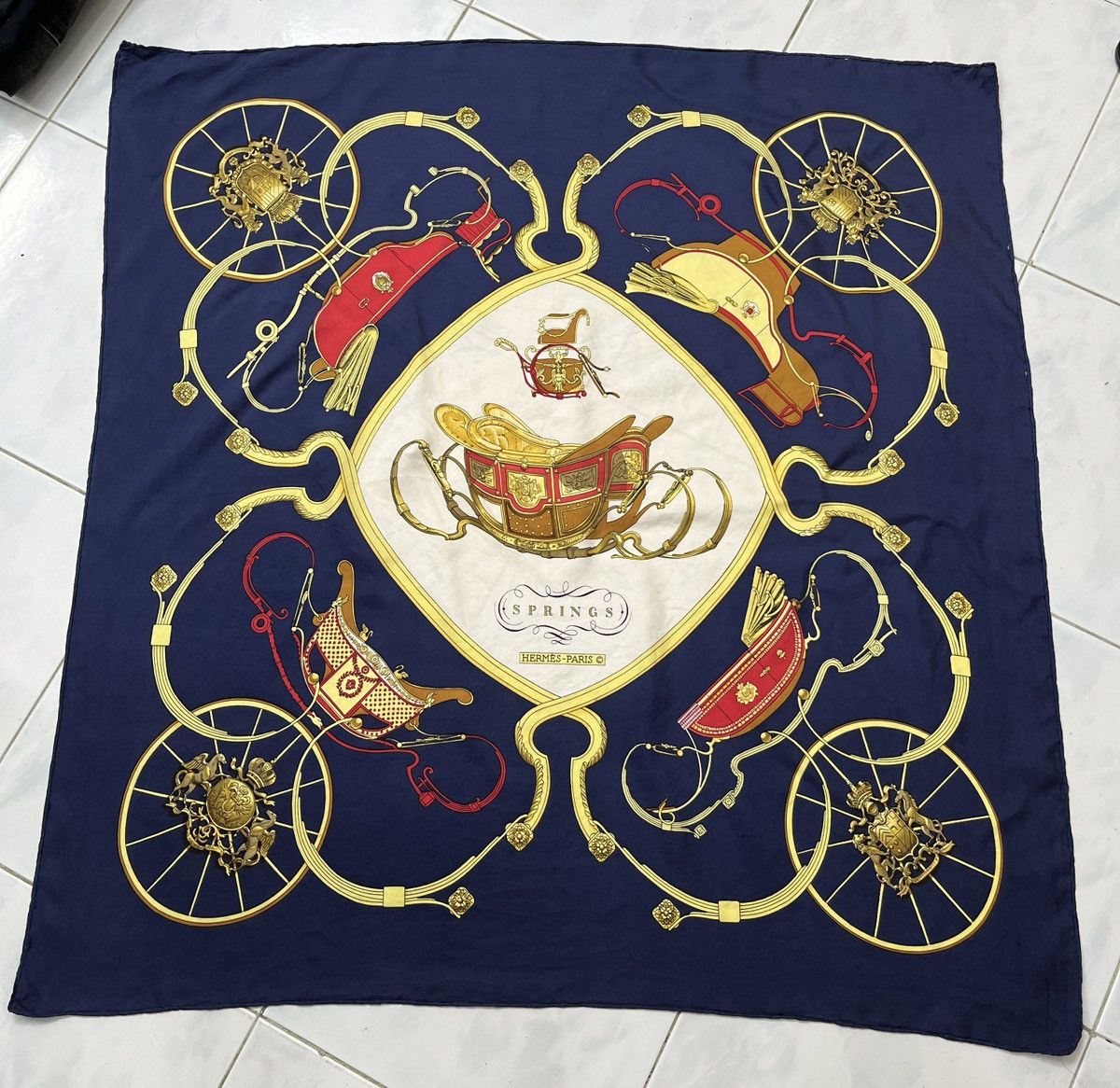 Hermes 🔥🔥🔥AUTHENTIC VINTAGE HERMES SPRINGS SILK SCARF Size ONE SIZE - 1 Thumbnail