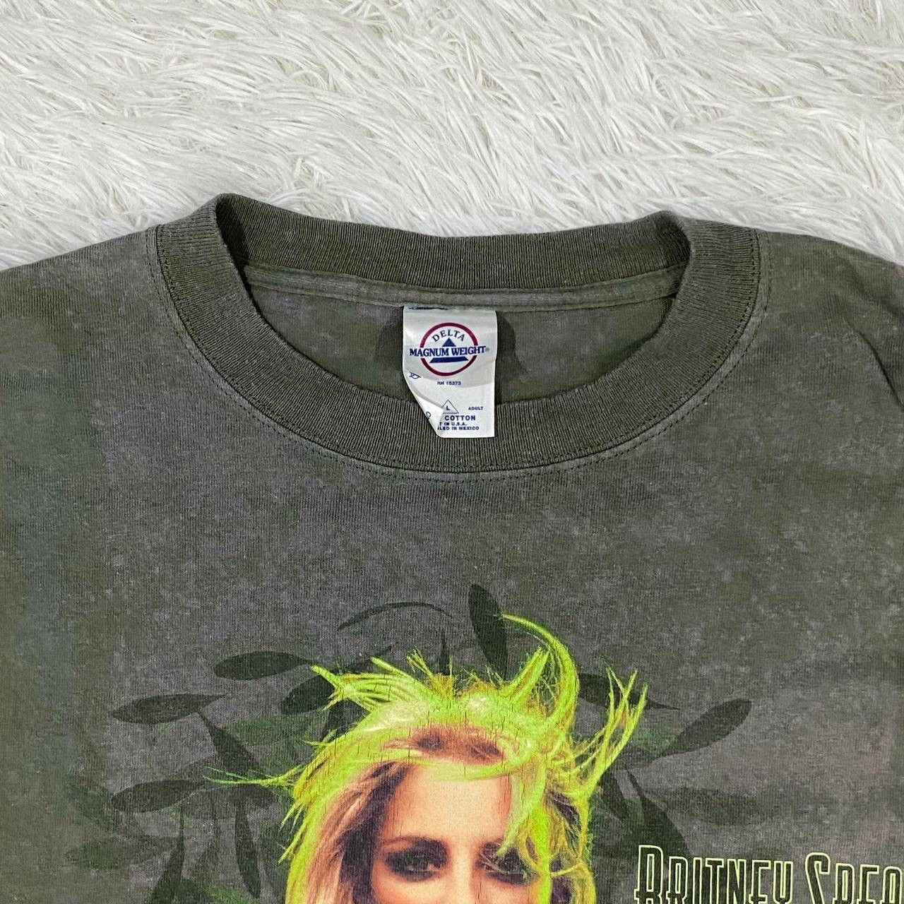 Band Tees Vintage Y2K solo singer britney spears pop band tour 2004 Size US M / EU 48-50 / 2 - 4 Thumbnail