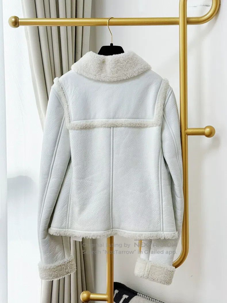 Chanel Chanel 21B white fur all-in-one lapel long-sleeved jacket Size XS / US 0-2 / IT 36-38 - 4 Thumbnail