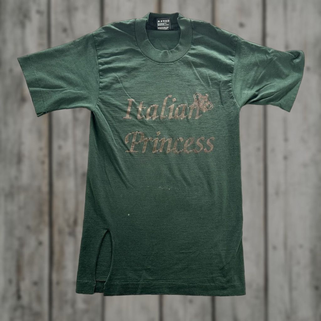 Fruit Of The Loom VINTAGE Princess Shirt Womens Small Green Crown Graphic Fruit of the Loom 90s SS READ Size S / US 4 / IT 40 - 1 Thumbnail