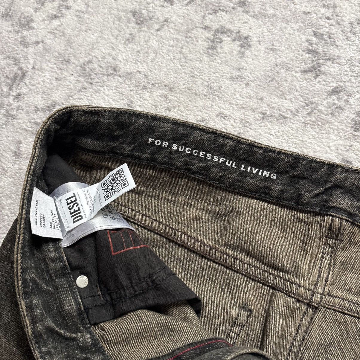 Diesel Diesel 1998 D-Buck Dirty Washed Bootcut Jeans | Size 30 Size US 30 / EU 46 - 6 Thumbnail
