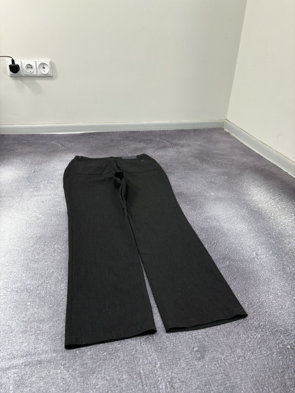 Valentino Vintage Valentino Women’s Straight Fit Black Pants Trousers Size 30" / US 8 / IT 44 - 12 Thumbnail