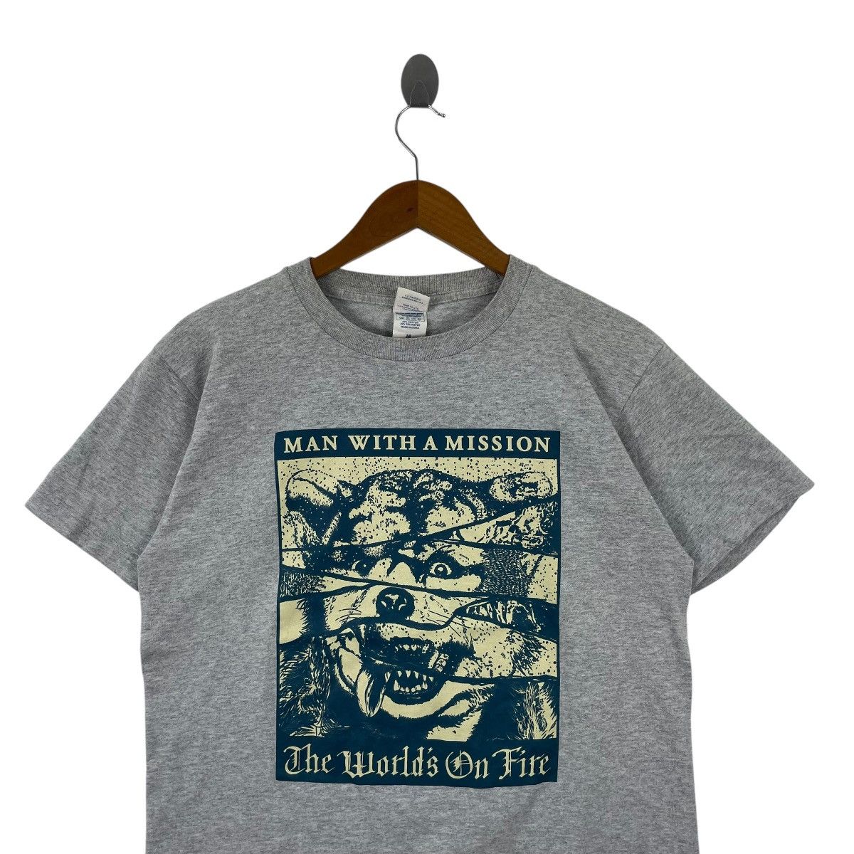 Band Tees The World's On Fire Man With a Mission Album Tour Band Shirt Size US M / EU 48-50 / 2 - 2 Thumbnail