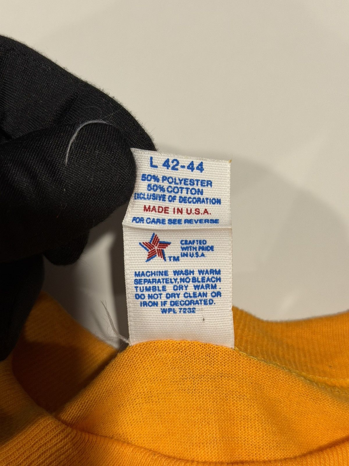 Vintage 1980s Vintage Yellow Blank Single Stitch Grunge Tee L Size US L / EU 52-54 / 3 - 9 Thumbnail