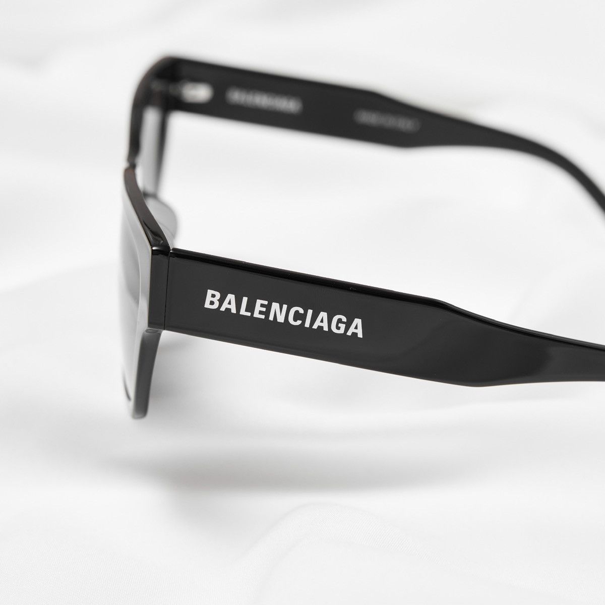 Balenciaga BALENCIAGA BB0307SA 001 SUNGLASSES Size ONE SIZE - 3 Thumbnail