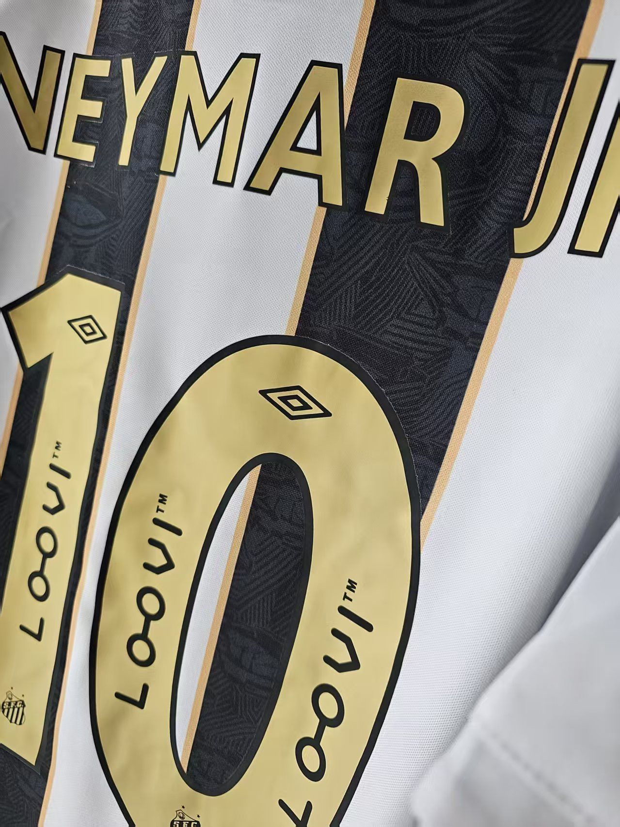 Other New Santos 10 Neymar Jersey Size US XL / EU 56 / 4 - 5 Thumbnail
