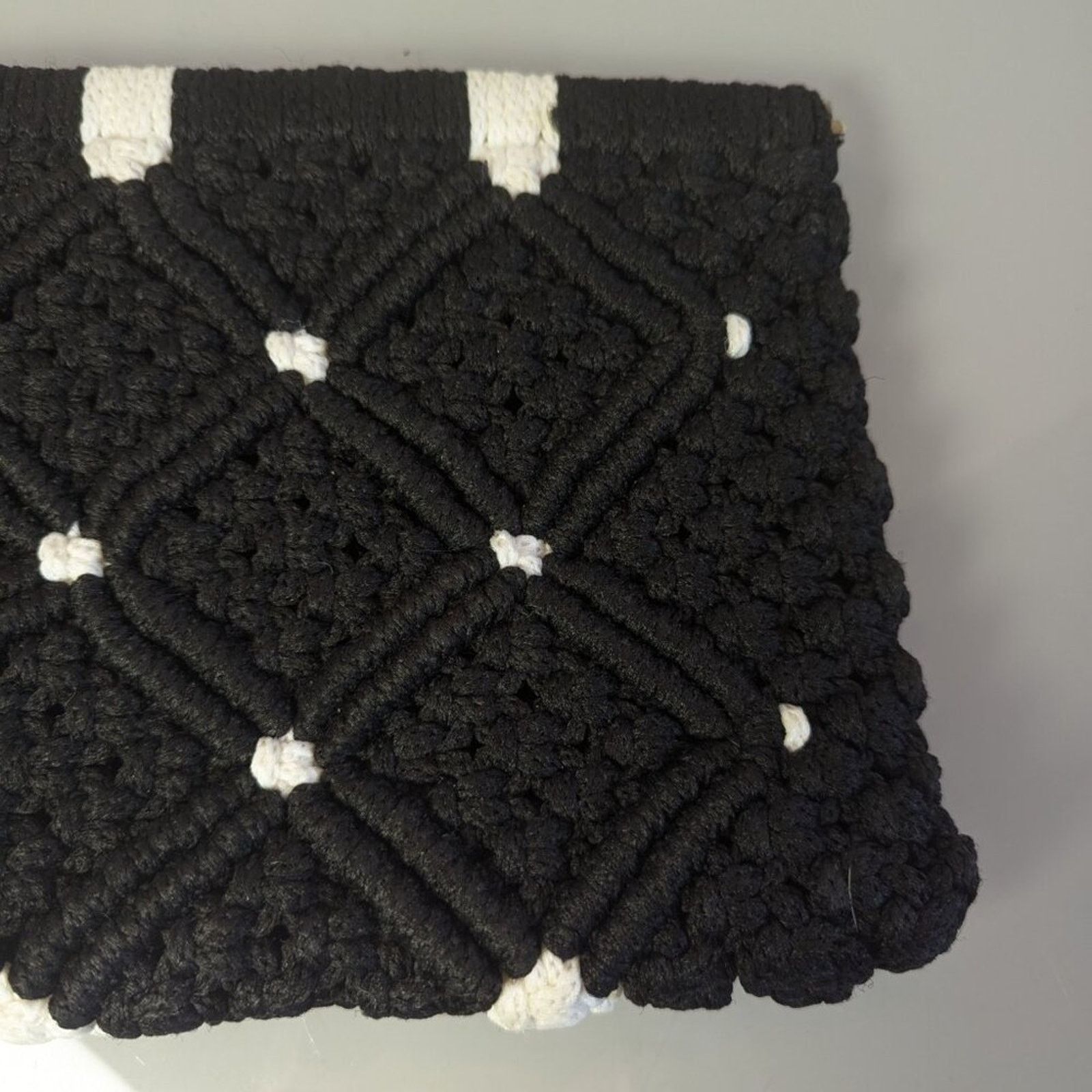 Vintage Vintage 1960's Black White Macrame Framed Clutch Bag Crochet Size ONE SIZE - 2 Thumbnail