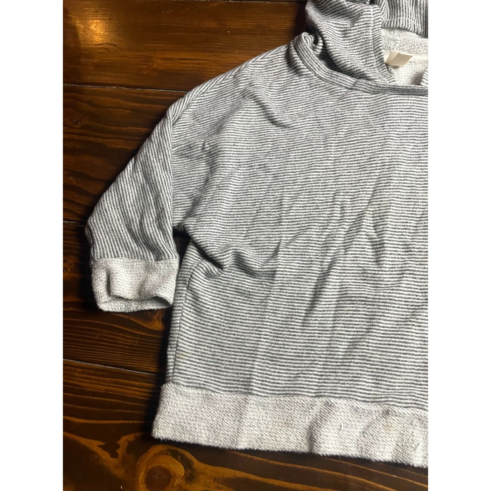 Mossimo Mossimo Hoodie, Women's XL, White Gray, Pullover, Terri Cloth, Sweater Size XL / US 12-14 / IT 48-50 - 4 Thumbnail