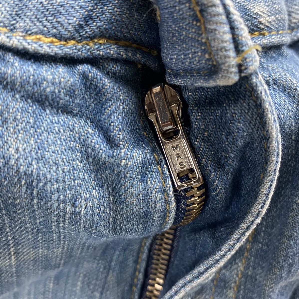 Gucci Vintage GUCCI Distressed Denim Jeans Size US 35 - 6 Thumbnail