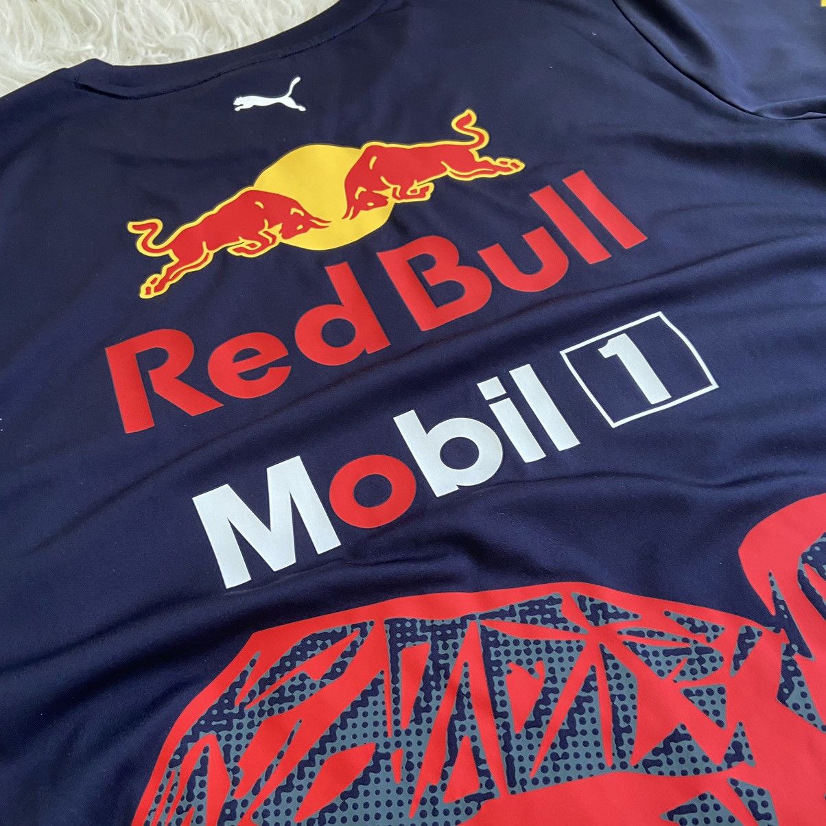 Red Bull 📌 Vintage Red Bull Big Logo Puma Racing Blokecore Jersey Tee Size US M / EU 48-50 / 2 - 9 Thumbnail