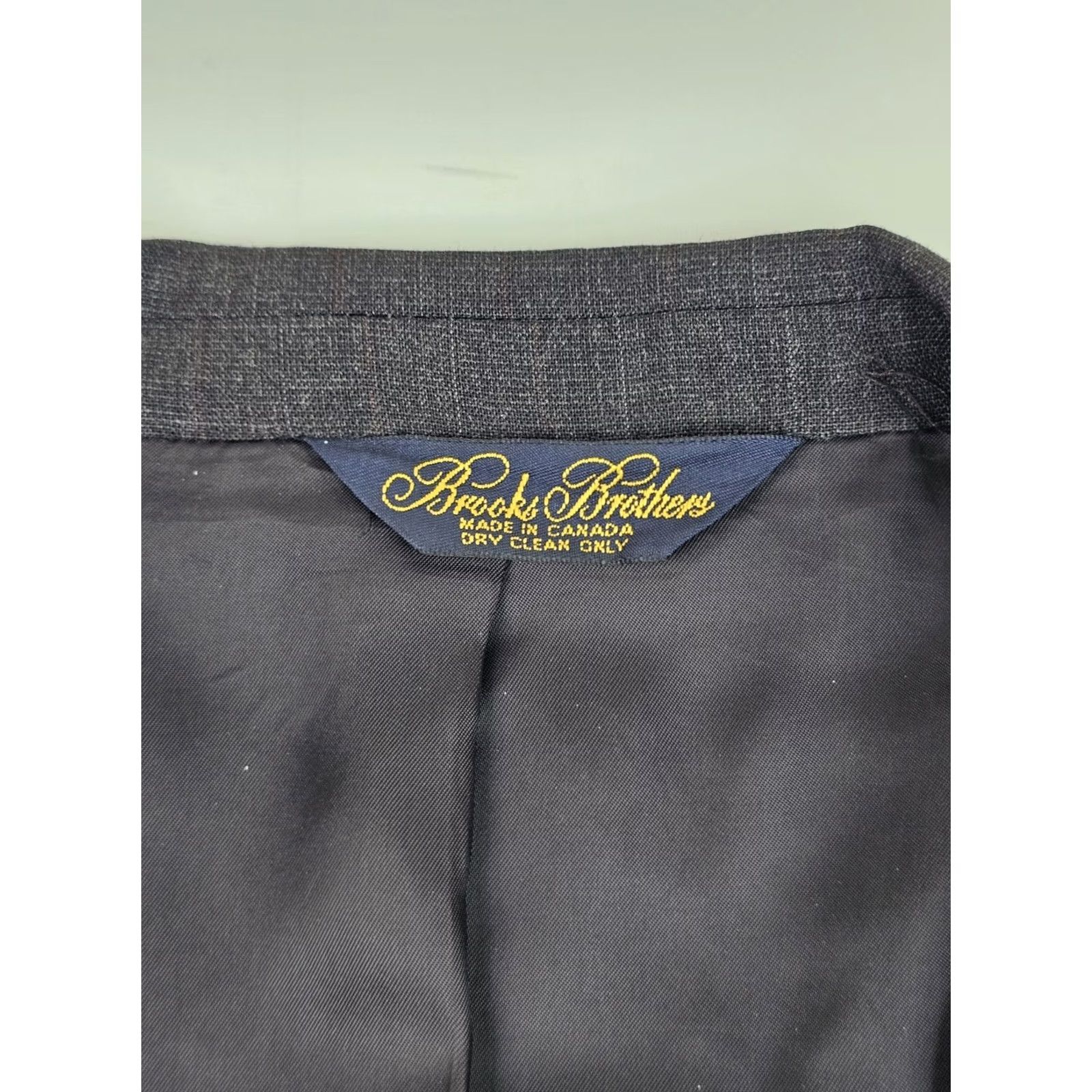 Brooks Brothers Brooks Brothers Coat Men 46R Virgin Wool Charcoal Shadow Pinstripe Woven Suit Size 46R - 3 Thumbnail