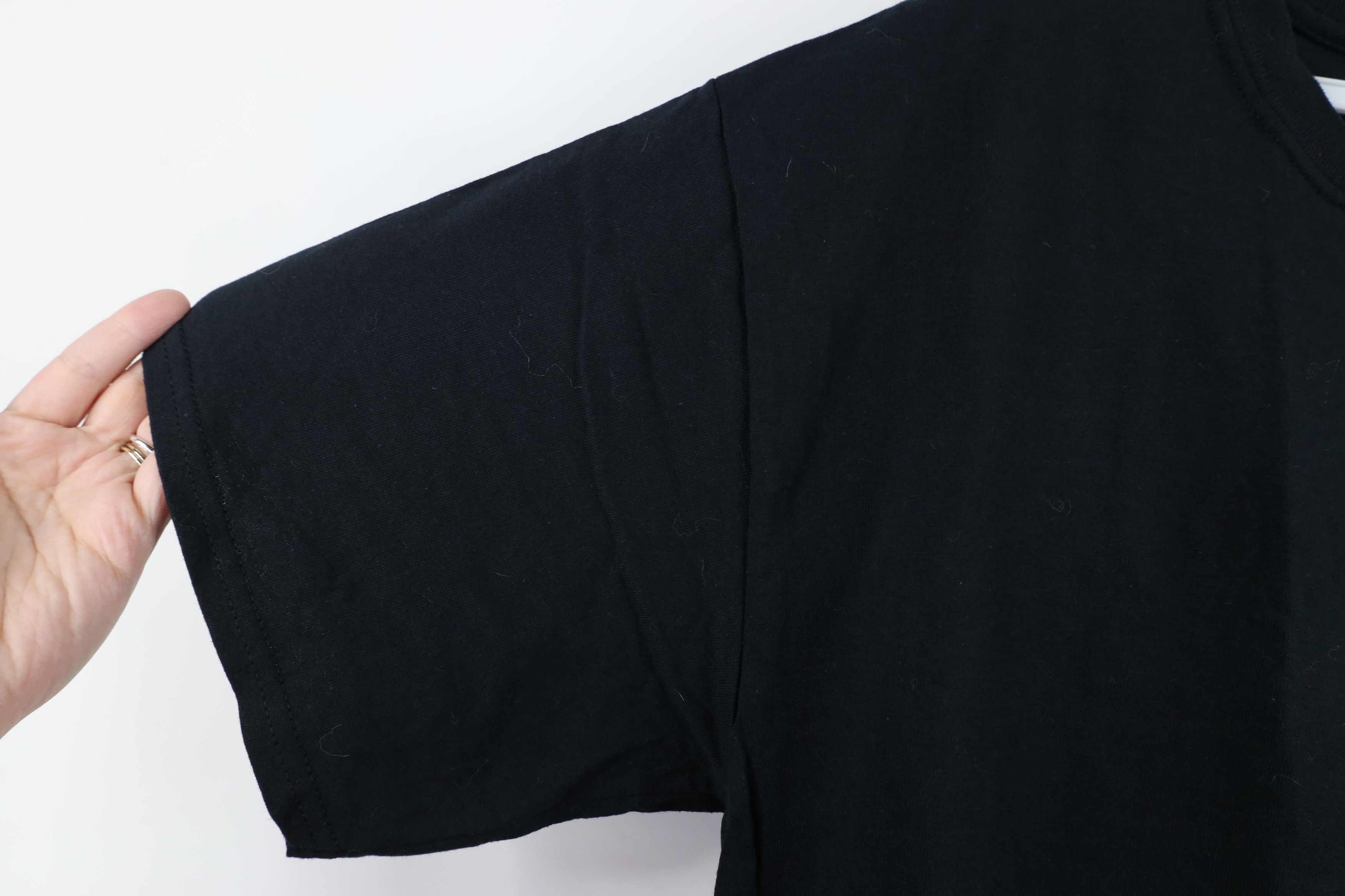 Vintage Vintage 90s Streetwear Heavyweight Cotton T-Shirt Black Size US L / EU 52-54 / 3 - 6 Thumbnail