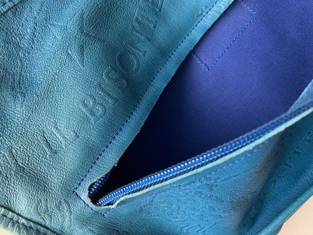 Il Bisonte × Vintage Vintage Il Bisonte Blue Leather Clutch Wanny Di Filippo Size ONE SIZE - 5 Thumbnail