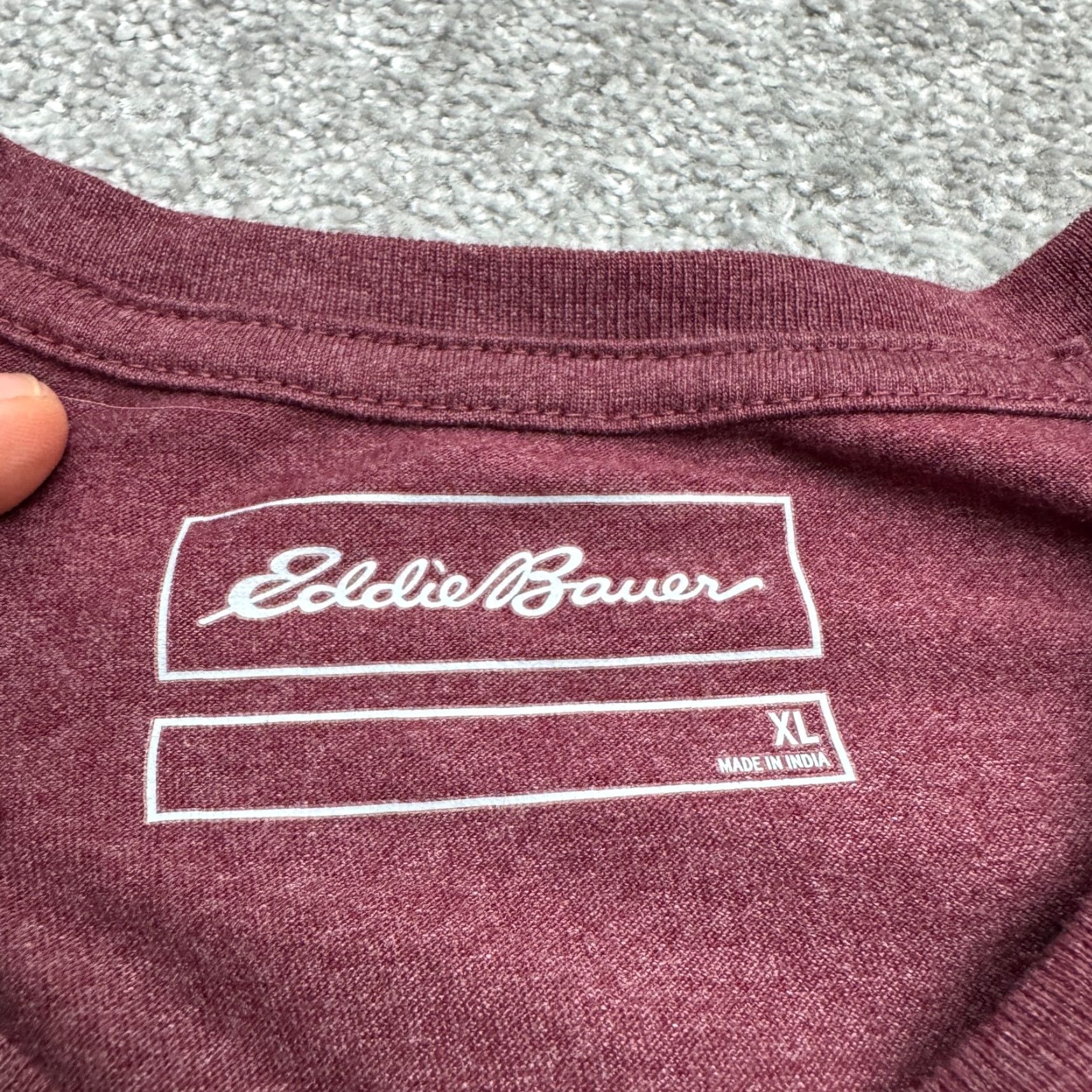 Tommy Bahama VINTAGE Eddie Bauer Born To Roam Graphic T-Shirt Mens XL Maroon Camper Van Crew Neck Tee Size US L / EU 52-54 / 3 - 4 Thumbnail