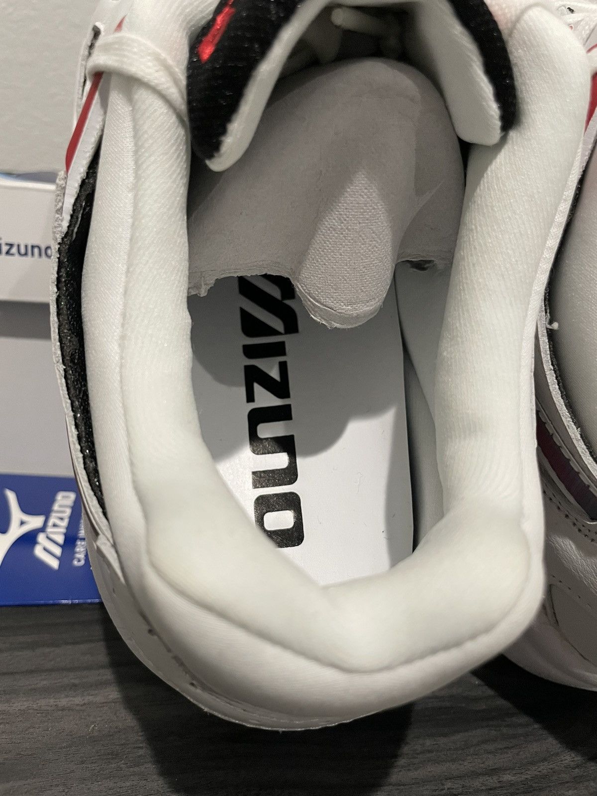 Mizuno 2018 Mizuno Sky Medal OG Size US 9 / EU 42 - 11 Thumbnail