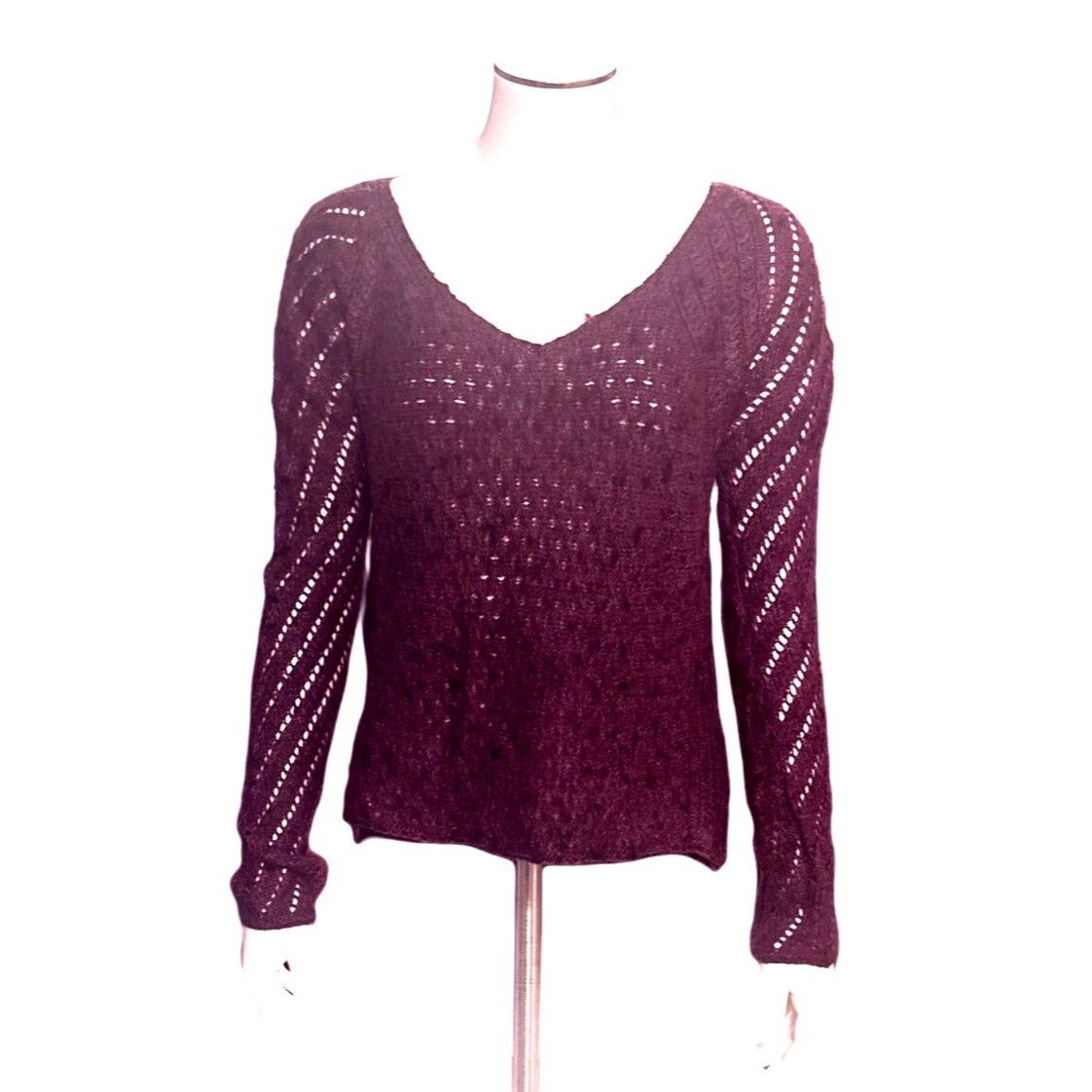 American Eagle Outfitters American Eagle Outfitters Burgundy Acrylic Wool Long Sleeve Size M / US 6-8 / IT 42-44 - 4 Thumbnail