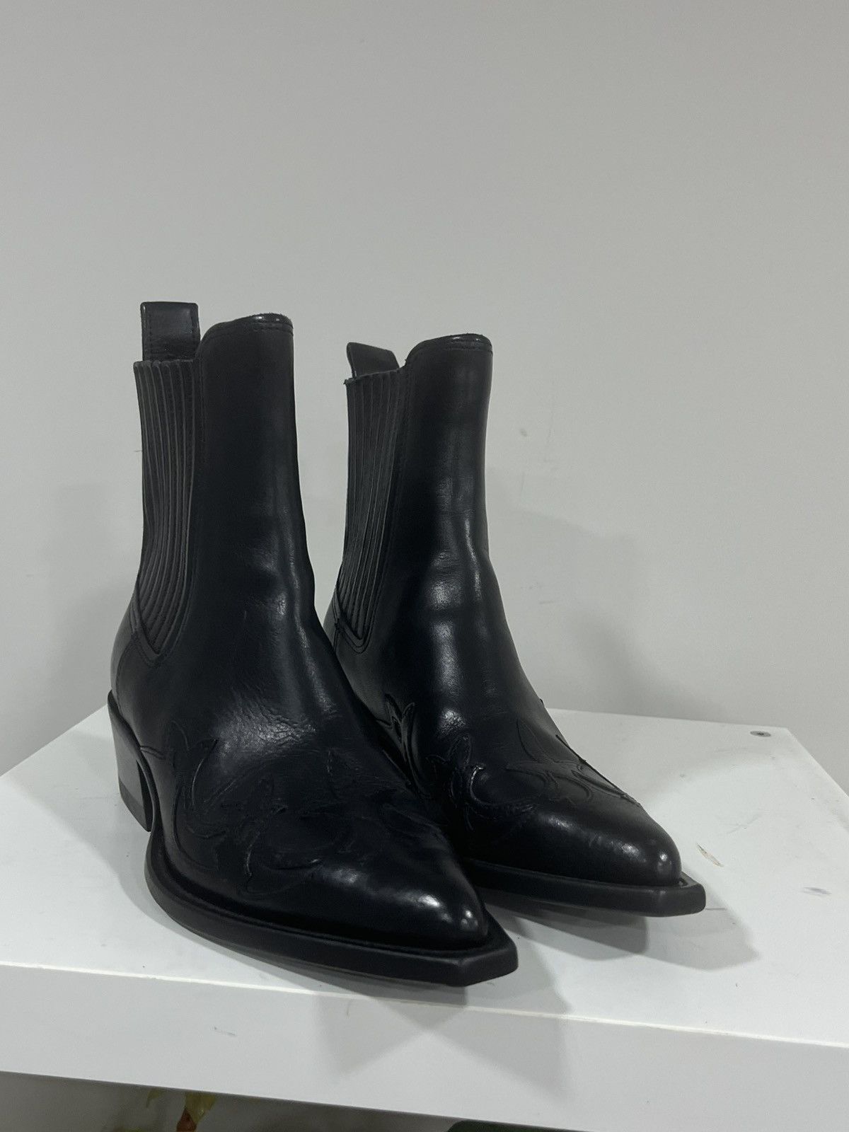 Golden Goose Debbie boot Size 37 EU Size US 7 / IT 37 - 8 Thumbnail