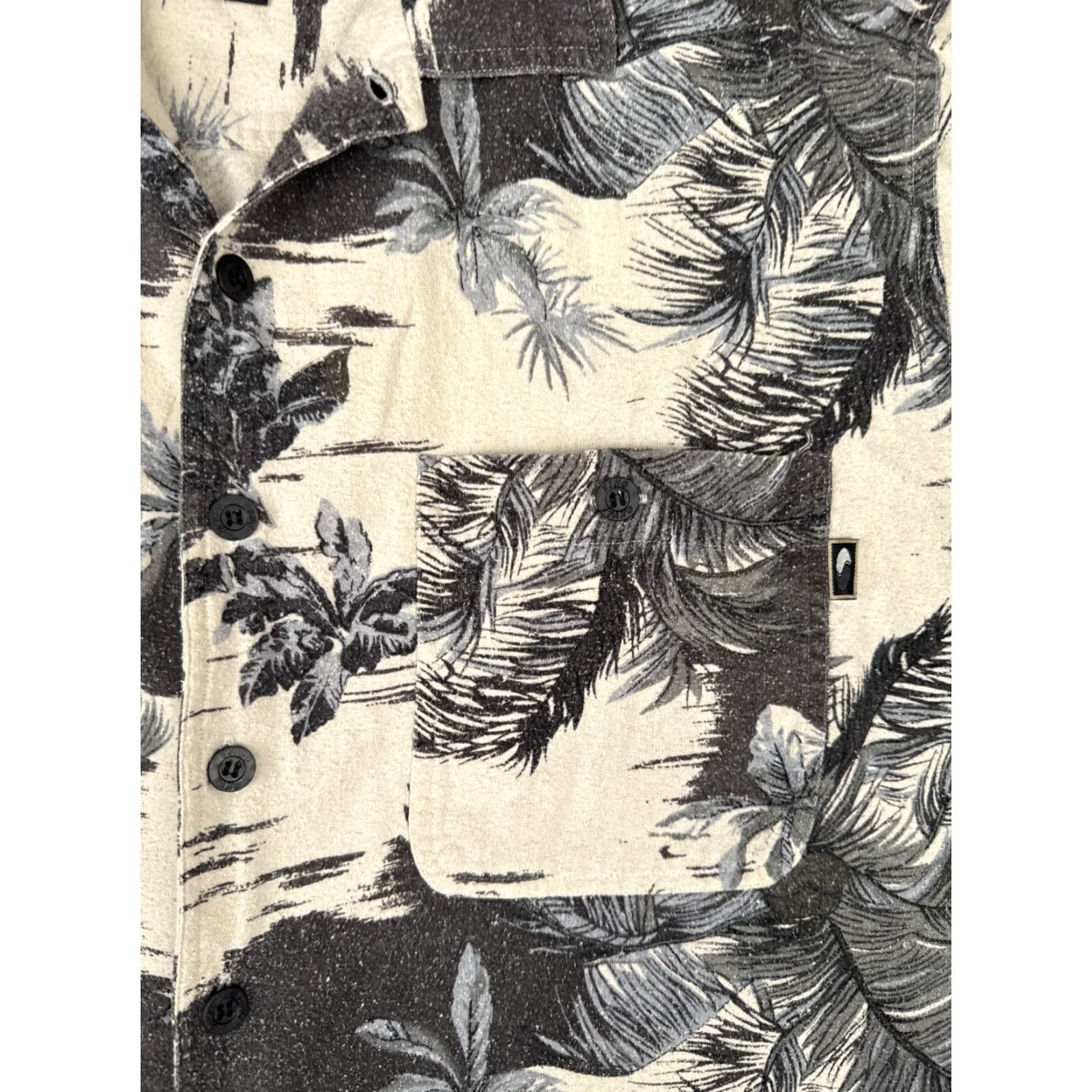 Vintage Ying Yang Men Silk Button-Up Shirt M Black Floral Palm Leaf 100% Silk Hawaiian Beach Resort Aloha Luau Vacation Summer 90s? Wait no. Size US M / EU 48-50 / 2 - 6 Thumbnail