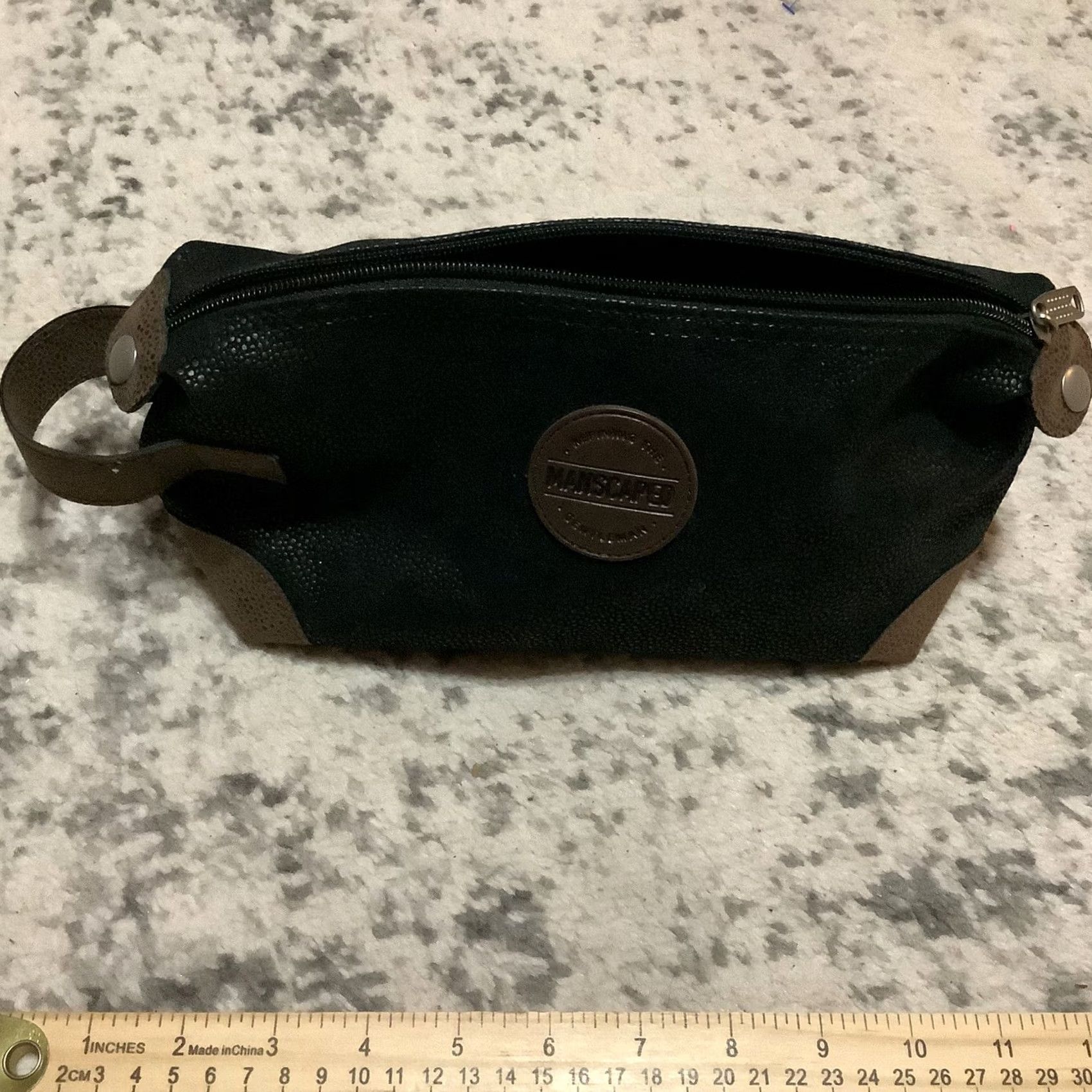 Vintage Manscaped The Shed Black Brown Mens Toiletry Travel Storage Bag H2O Resistant Bag Only Black Polyester PVC 8.5 x 5 x 4 in Mens Small Travel Pouch Size ONE SIZE - 2 Thumbnail