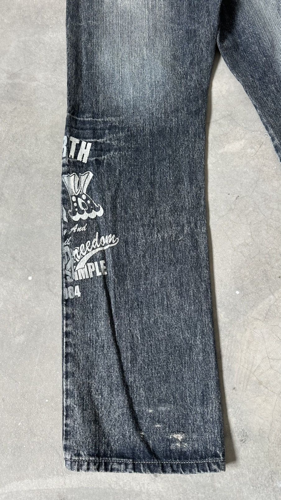 Japanese Brand VINTAGE BLACK & FORTH GRAPHIC PRINTED TEE Size US 34 / EU 50 - 10 Thumbnail