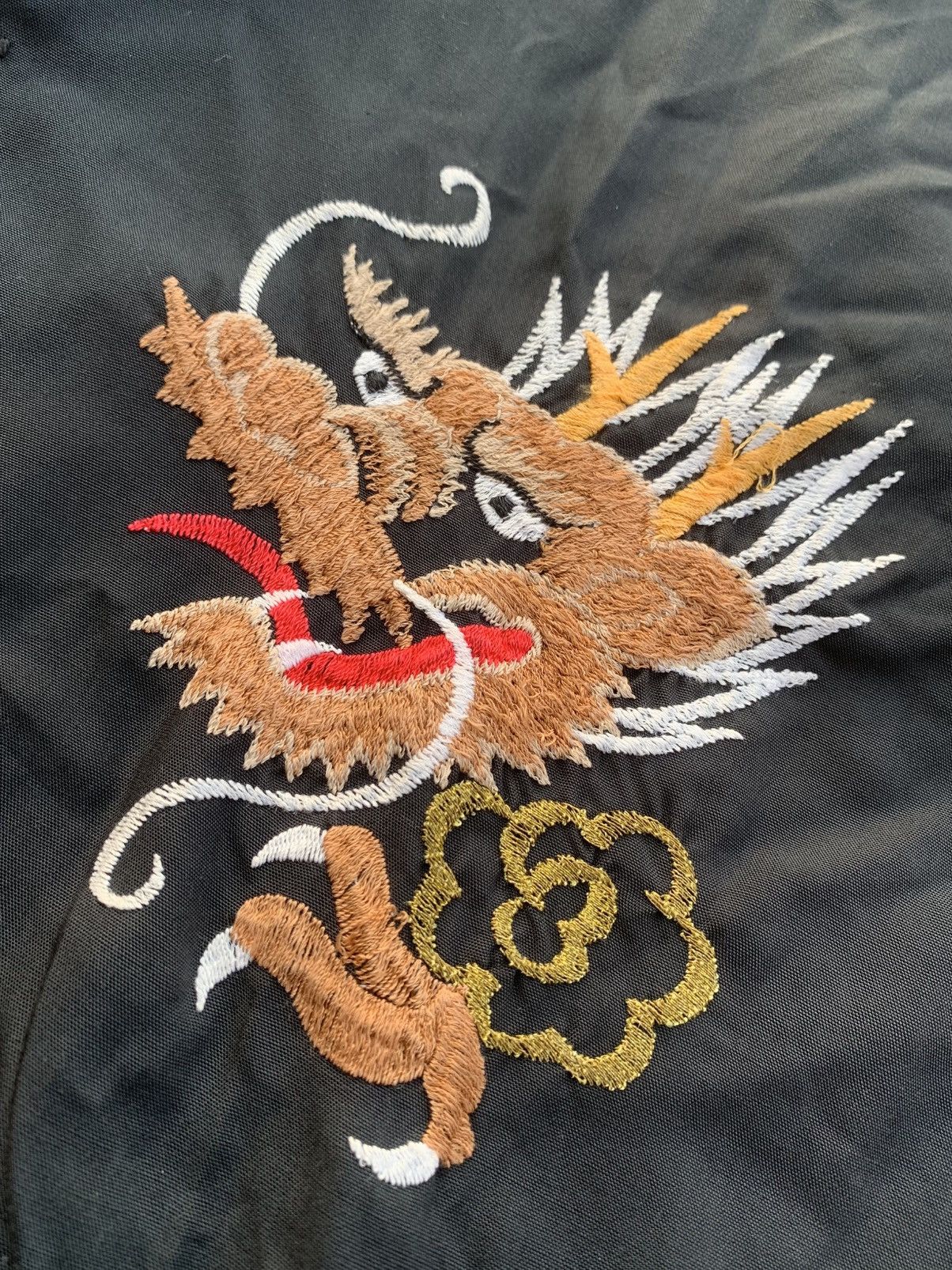 Japanese Brand 60’s Archive Japan Dragon Fuji Shirts Embroidery Size US L / EU 52-54 / 3 - 5 Thumbnail