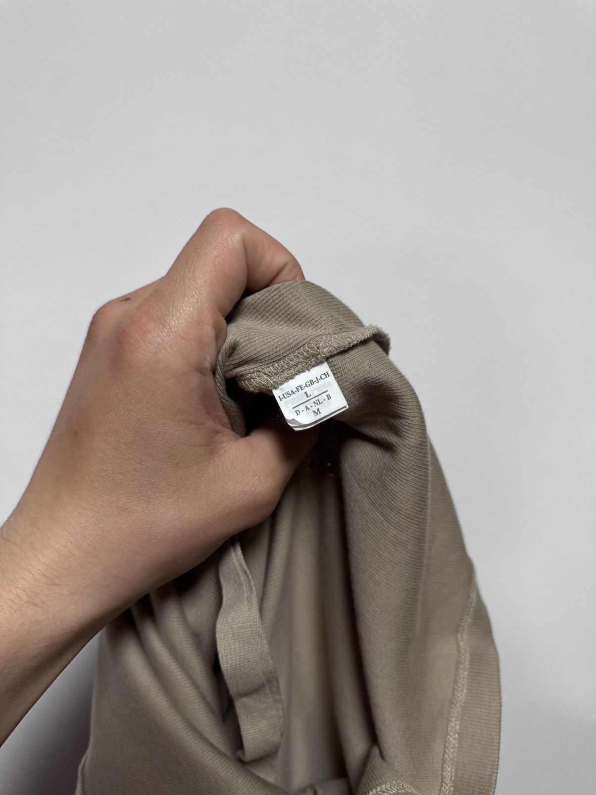 Brunello Cucinelli Brunello Cucinelli Beige Open Sleeveless T-Shirt Luxury Size L / US 10 / IT 46 - 7 Thumbnail