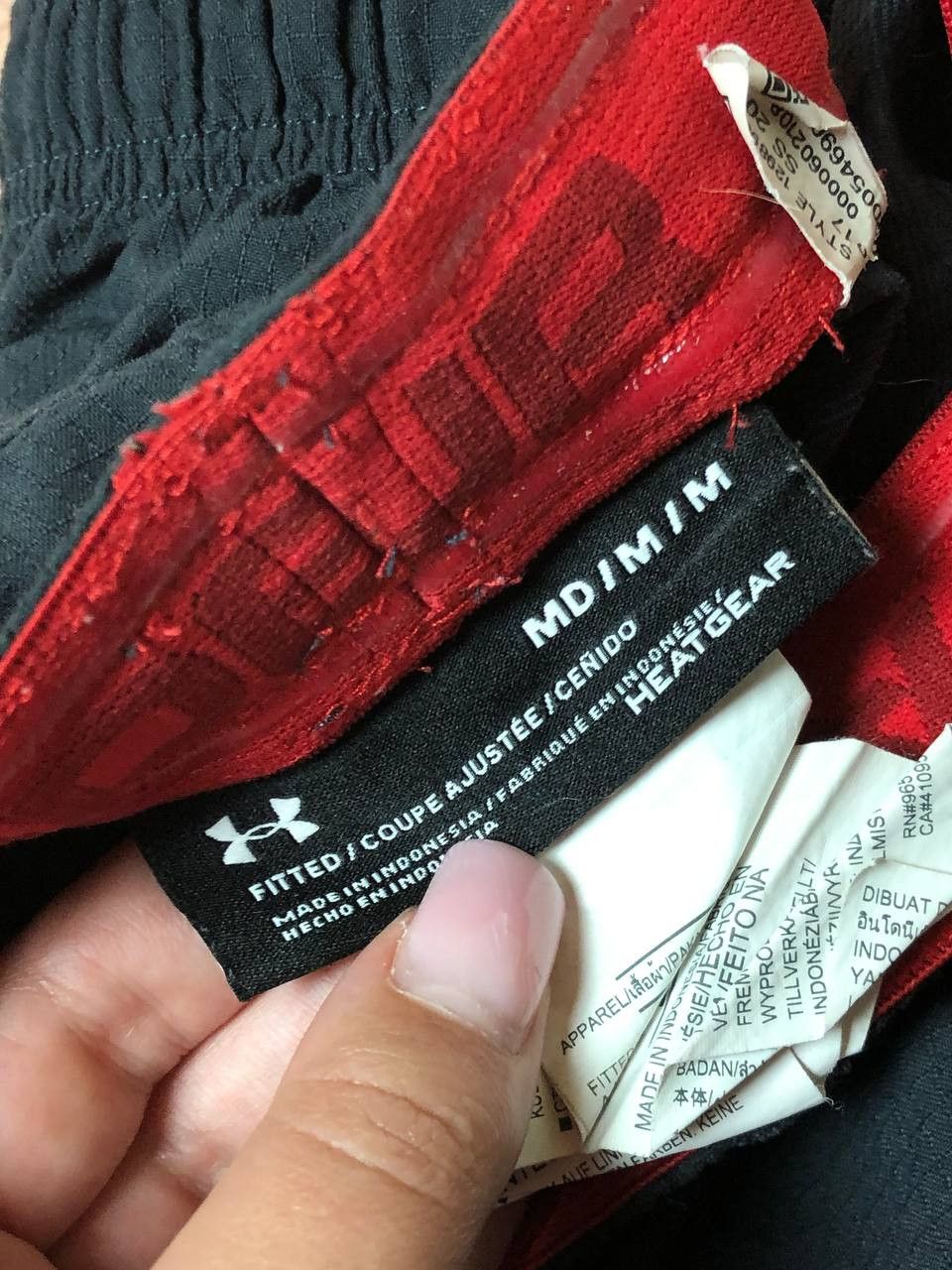 Under Armour × Vintage Welsh rugby WRU Wales national team under armour shorts Size US 32 / EU 48 - 2 Thumbnail