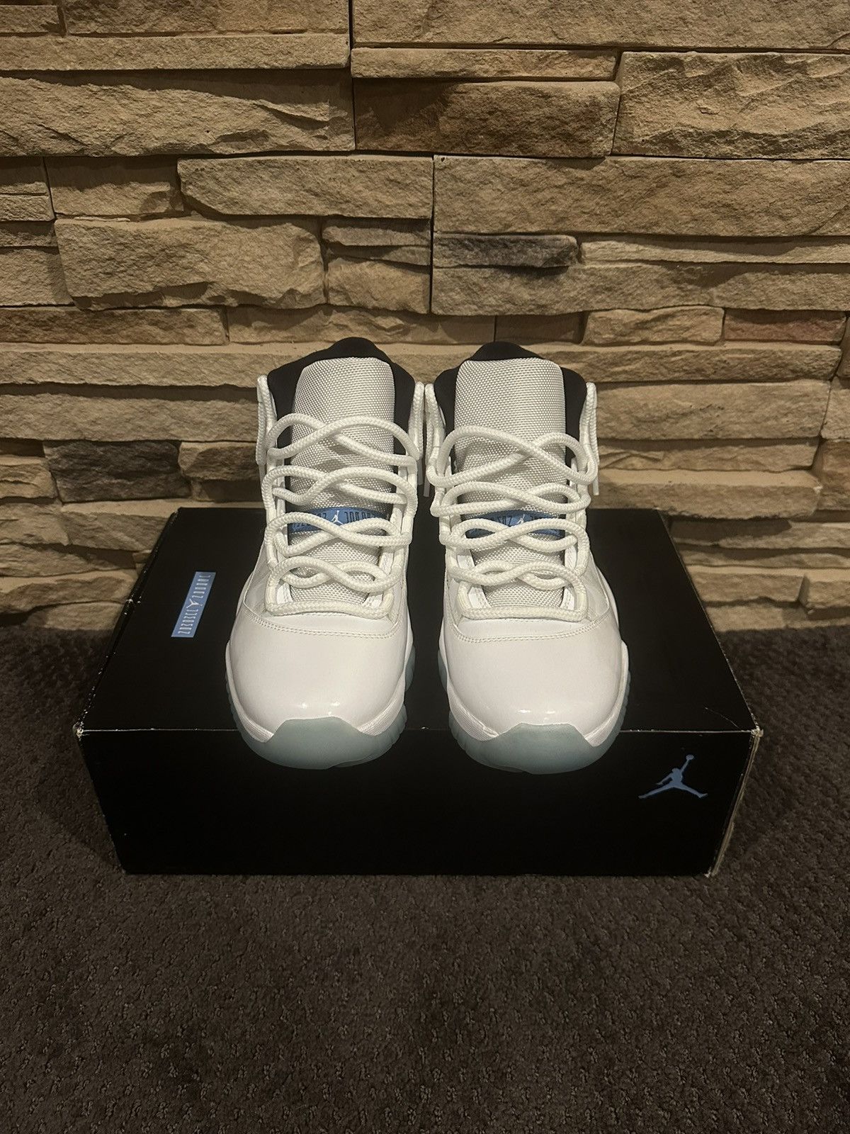 Jordan Brand Air Jordan 11 Retro “Legend Blue” Size US 10 / EU 43 - 2 Thumbnail