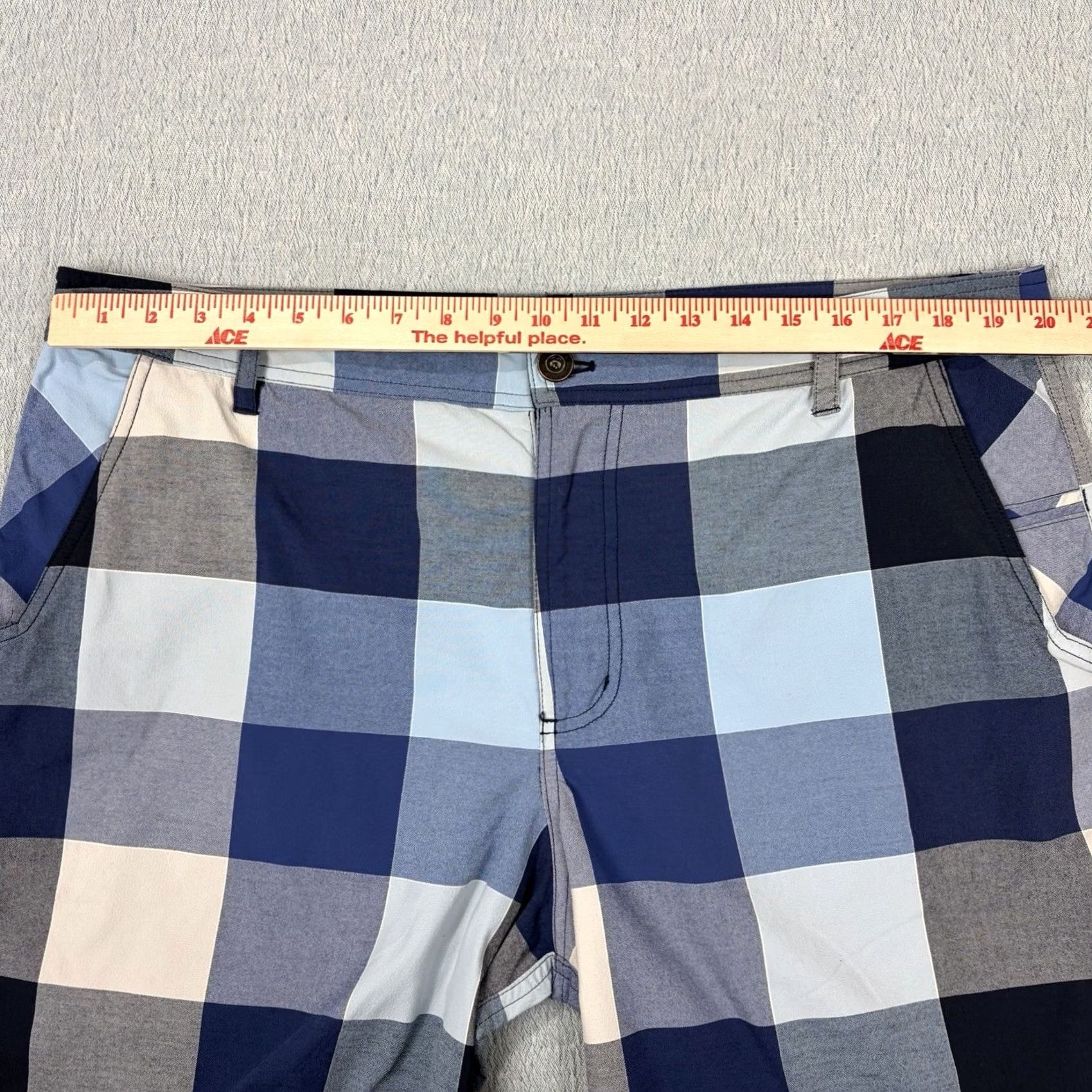 Lululemon Lululemon Mens Shorts 40 Plaid Zip Pocket Lightweight Athletic Performance Chino Multicolor Outdoor Sports 10in Inseam Mens Size US 40 / EU 56 - 3 Thumbnail