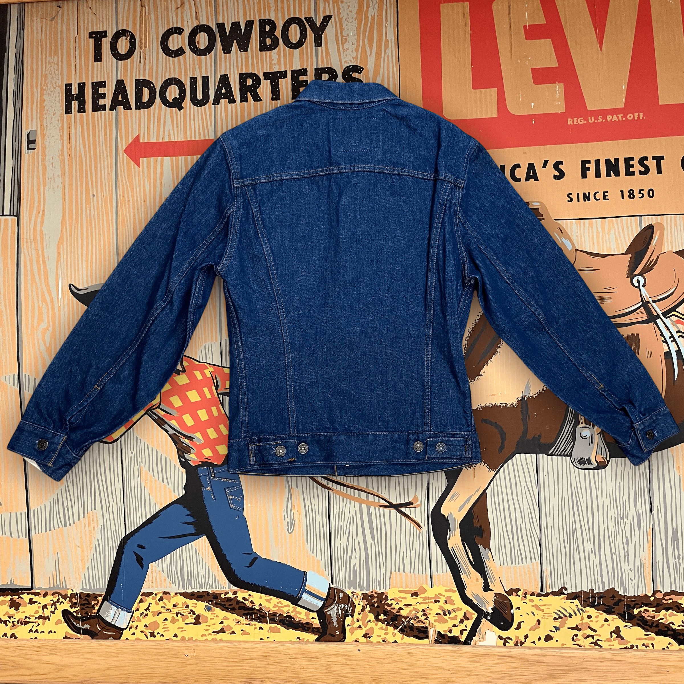 Levi's Levi's Deadstock Dark-Wash 2 Pocket Red Tab Union Made In Canada Vintage Denim Trucker Jacket Size S Size US S / EU 44-46 / 1 - 2 Thumbnail