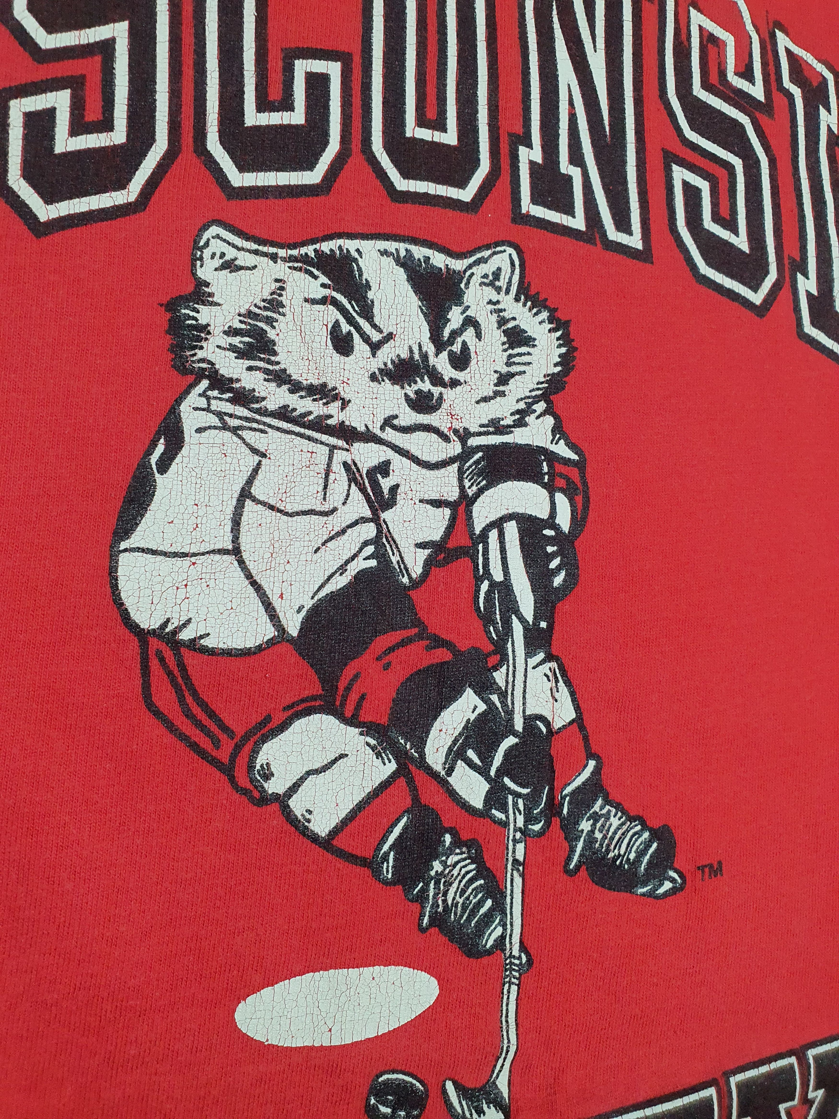 Hanes × Vintage VINTAGE HANES 21.5”/32” WISCONSIN HOCKEY T-SHIRT Size US XL / EU 56 / 4 - 4 Thumbnail
