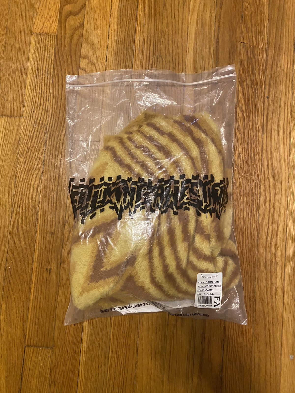 Fucking Awesome Fucking Awesome Acid hairy cardigan camel orange Size US XL / EU 56 / 4 - 6 Thumbnail