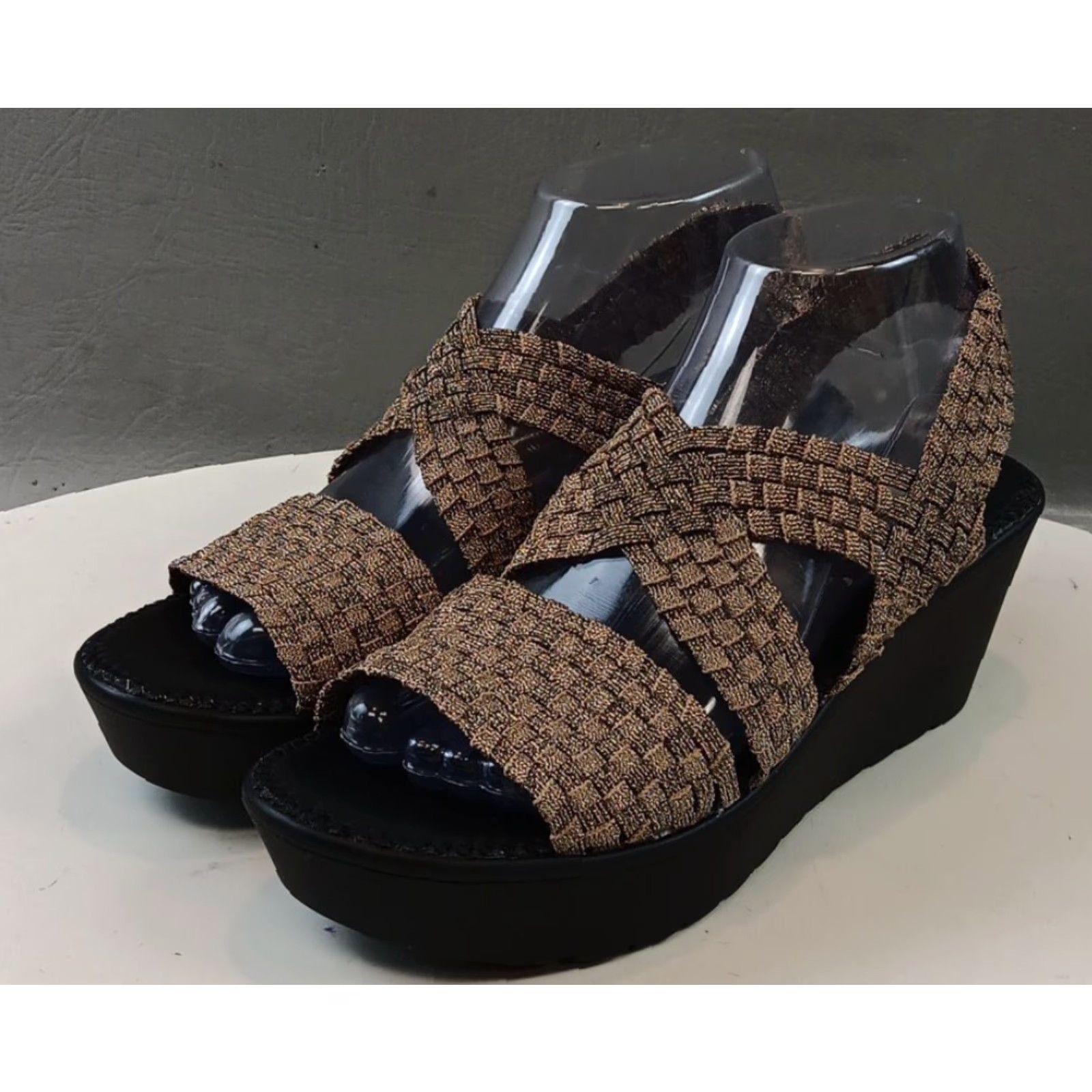 Steve Madden VINTAGE Steven by Steve Madden Wedge Sandals Women's 8.5 Gold Stretch New Size US 9 / IT 39 - 4 Thumbnail