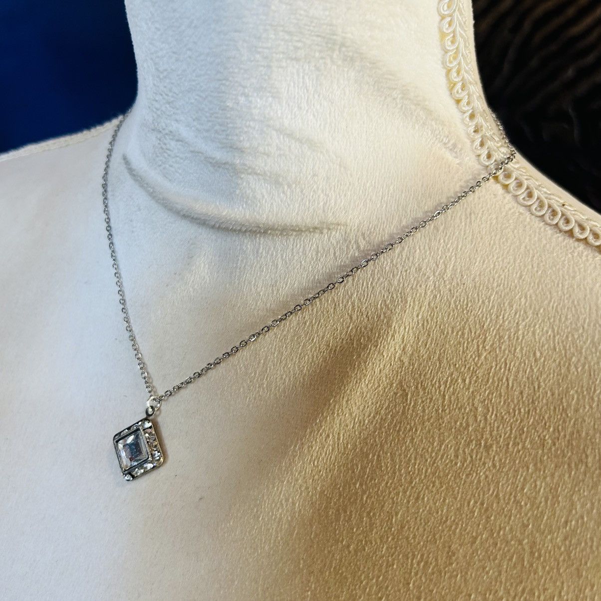 Handmade Handcrafted vintage emerald cut halo clear glass necklace Size ONE SIZE - 3 Thumbnail