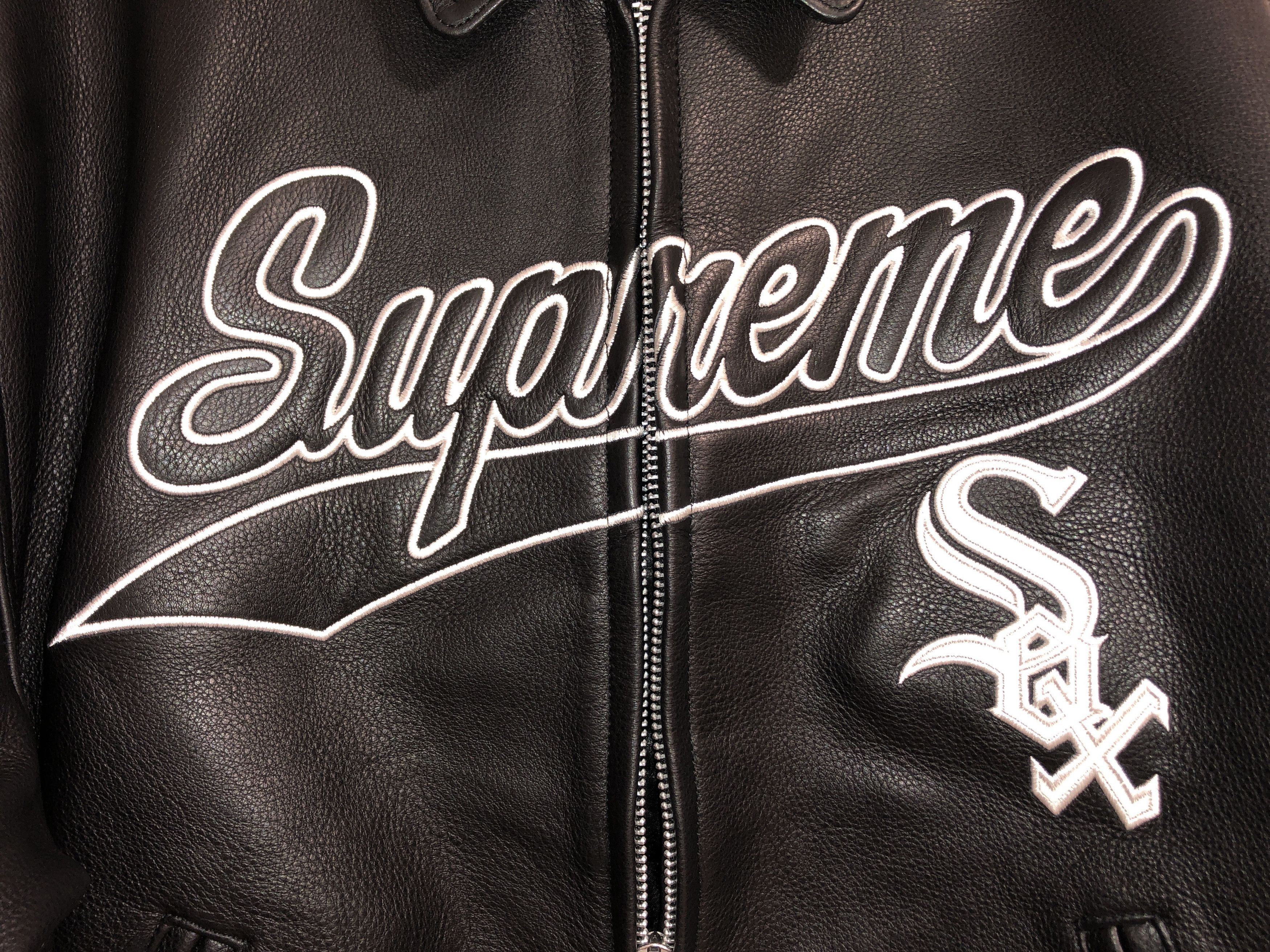 MLB × Supreme Supreme®/Chicago White Sox™ Leather Varsity Jacket Size US L / EU 52-54 / 3 - 3 Thumbnail