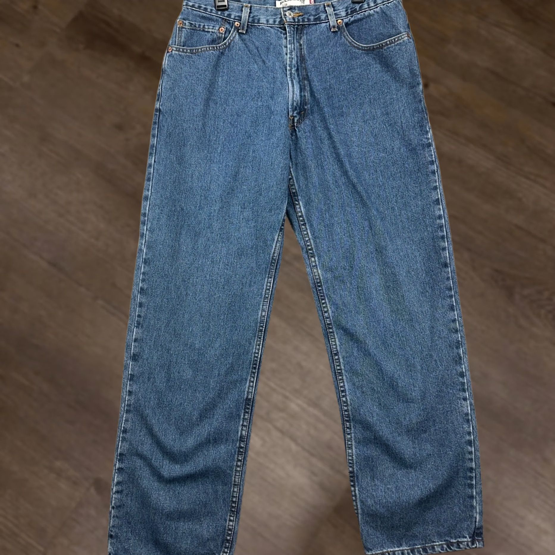 Levi's VINTAGE Levis 550 Men Relaxed Fit Jeans 36X32 Blue Straight Leg Red Tab 5 Pocket Casual Size US 36 / EU 52 - 1 Thumbnail