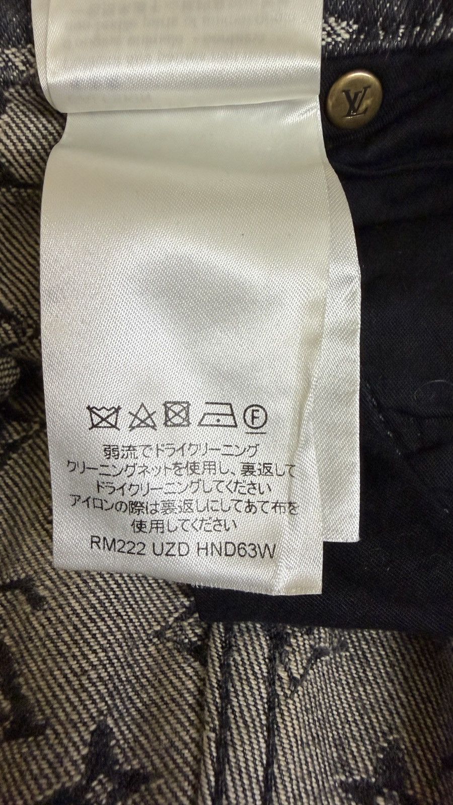 Louis Vuitton Louis Vuitton 36 Distressed Black Monogram Denim Jeans Size US 36 / EU 52 - 10 Thumbnail
