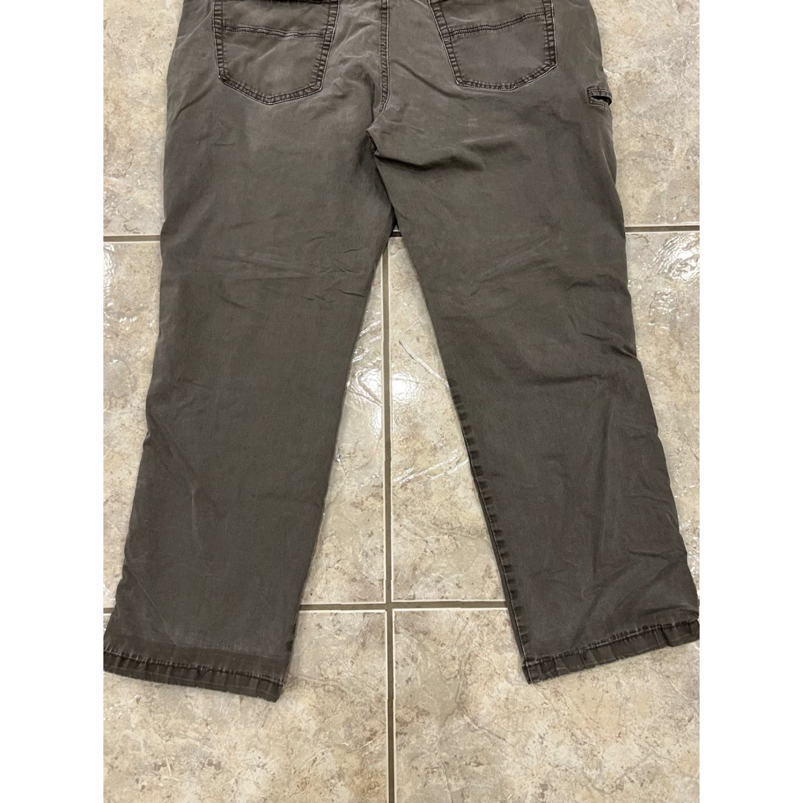 Weatherproof VINTAGE Weatherproof Mens 40X30 Pants Straight Leg Chino Dark Olive Green Cotton Blend Stretch casual Workwear Size US 40 / EU 56 - 2 Thumbnail