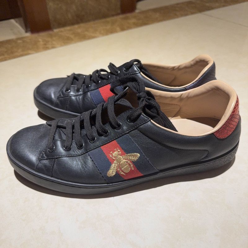 Gucci Gucci Ace Bee Embroidered Fashion Sneakers - Size US 8.5 / EU 41-42 - 1 Thumbnail