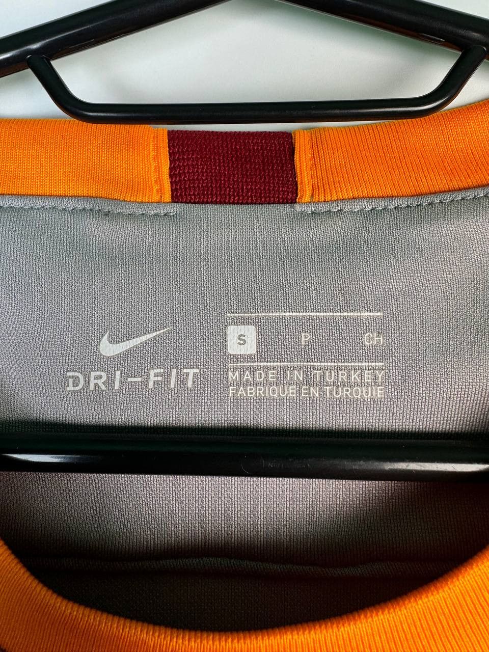 Nike 2019-20 Galatasaray Nike Third Shirt Small Size US S / EU 44-46 / 1 - 4 Thumbnail